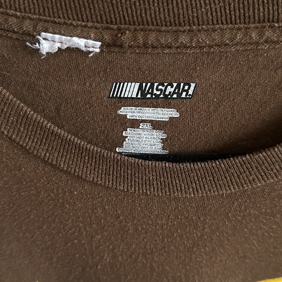 Kyle Busch NASCAR tshirt - Picture 3 of 3